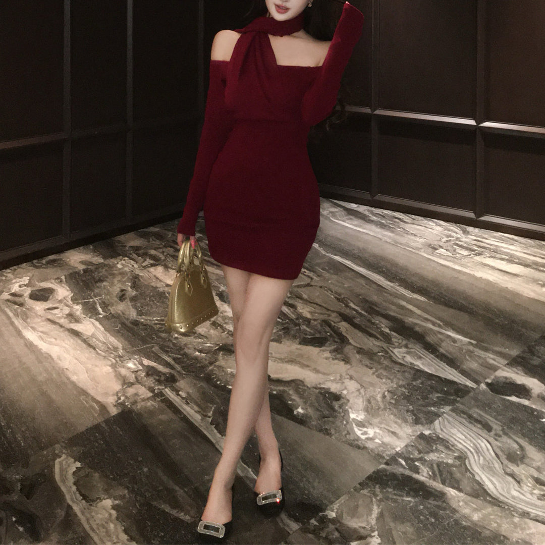 Sexy Long-Sleeved Halter Dress