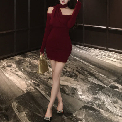 Sexy Long-Sleeved Halter Dress