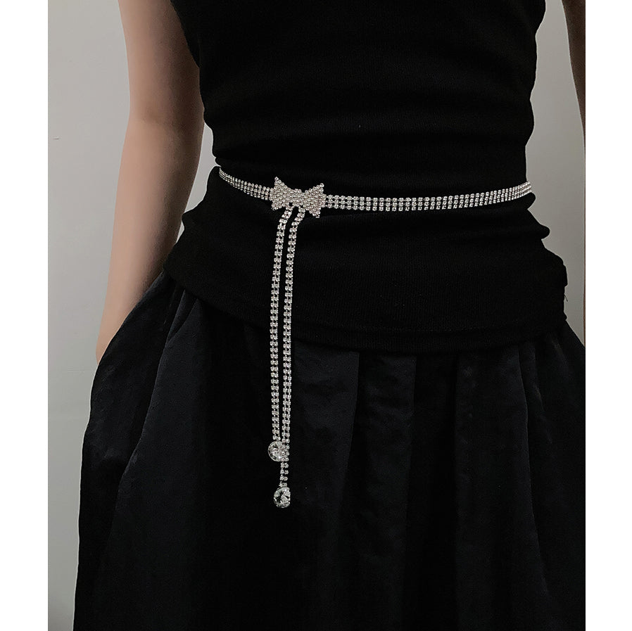 Fashionable Belt With Long Tassels And A Bow Embellishment