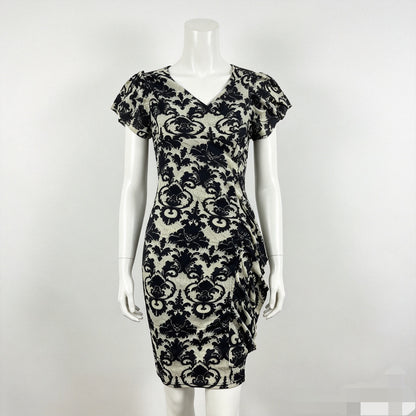 Fashionable And Sexy Floral V-Neck Short-Sleeved Dress