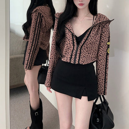 Vintage-Style Long-Sleeve Leopard Print Hoodie