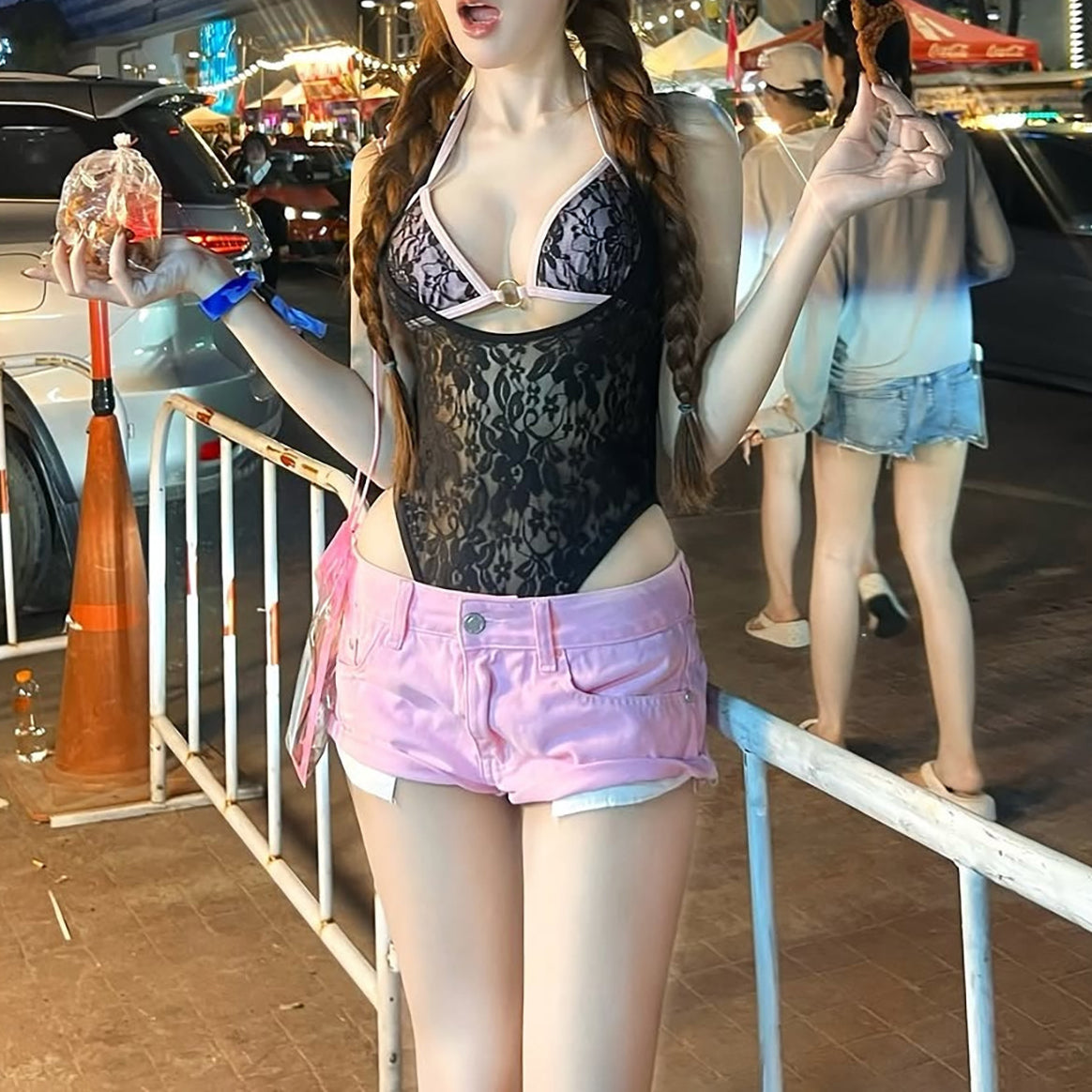 Fashionable And Sexy Lace Asymmetrical Top