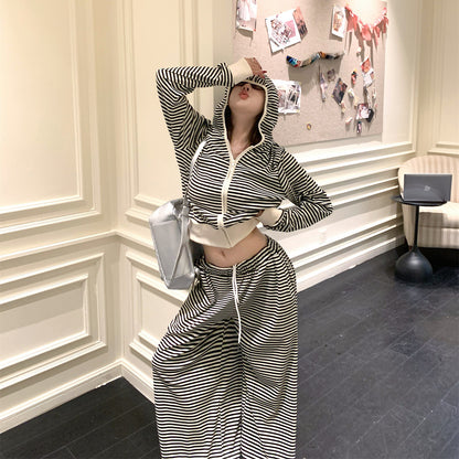 Casual-Chic Two-Piece Set Featuring A Hooded Zip-Up Cardigan And Wide-Leg Trousers