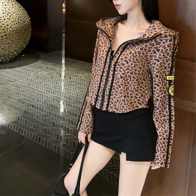 Vintage-Style Long-Sleeve Leopard Print Hoodie