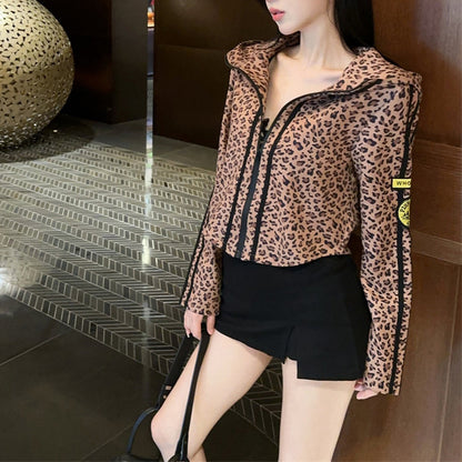 Vintage-Style Long-Sleeve Leopard Print Hoodie
