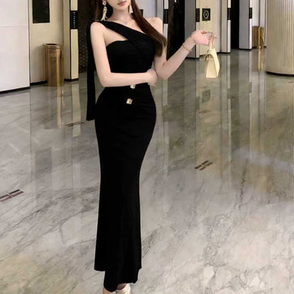 French-Style Sexy Sleeveless Halter Neck Black Dress