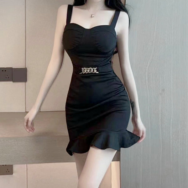 Solid color ruffled metal ring slim dress