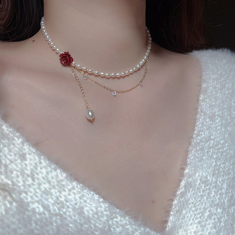 Elegant Vintage Rose Blossom Pearl Necklace