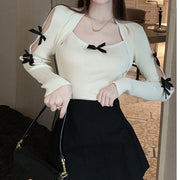 Short bowknot square neck knitted sweater