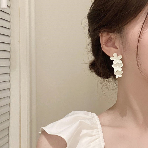 White Flower Temperament Summer Design Long Earrings