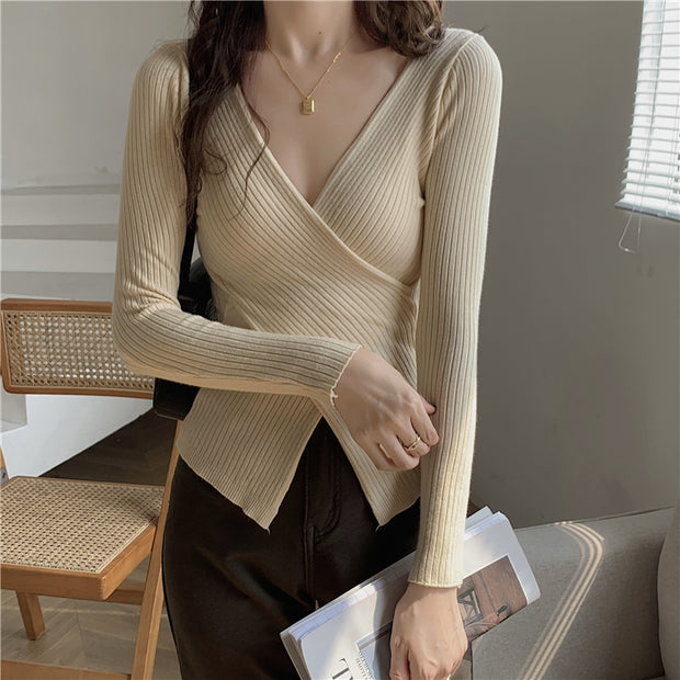 V-neck irregular long-sleeved tight knit top