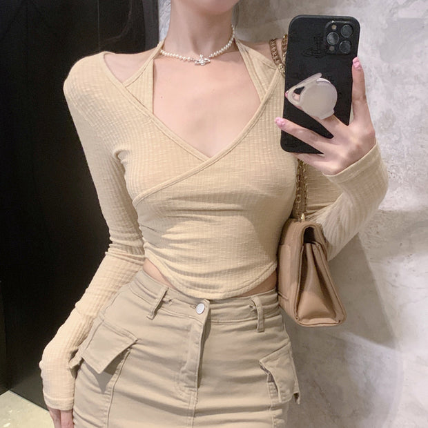 Versatile v-neck long sleeve cropped top