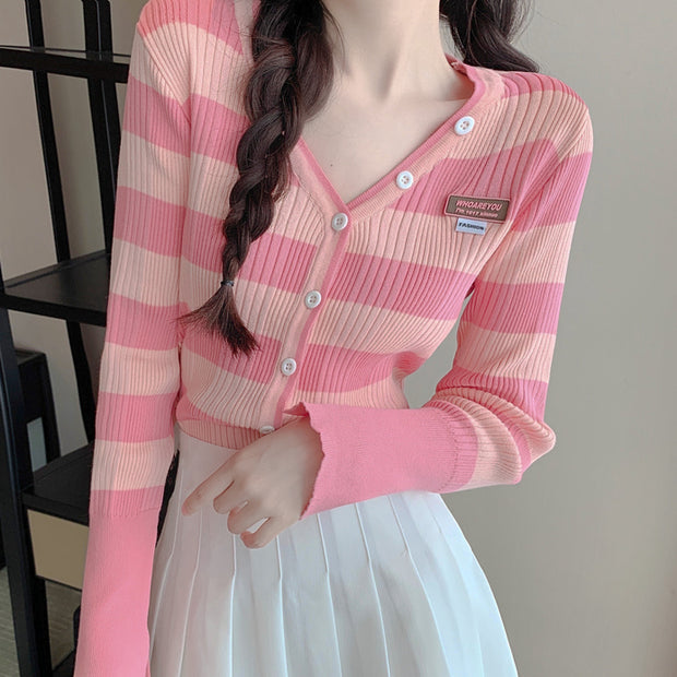 V-neck striped knitted cardigan pleated skirt suit