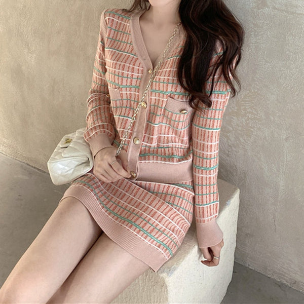 Long sleeve knitted cardigan skirt suit