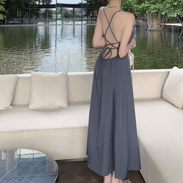Solid color backless straight neck cami dress