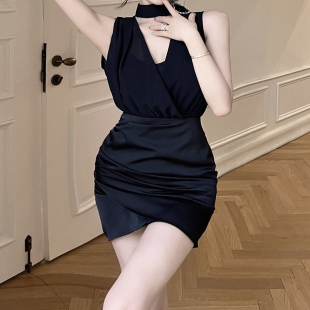 V-neck satin pleated halterneck cami dress
