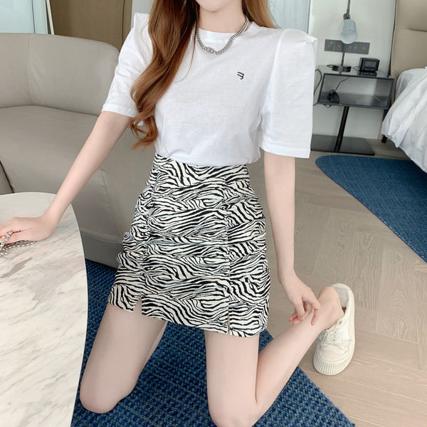 Embroidered Letter T-Shirt Top Ruched Slit Skirt