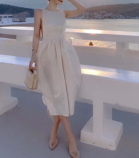 Beach Dress Pearl Backless Shiny Bow Cocktail Dress