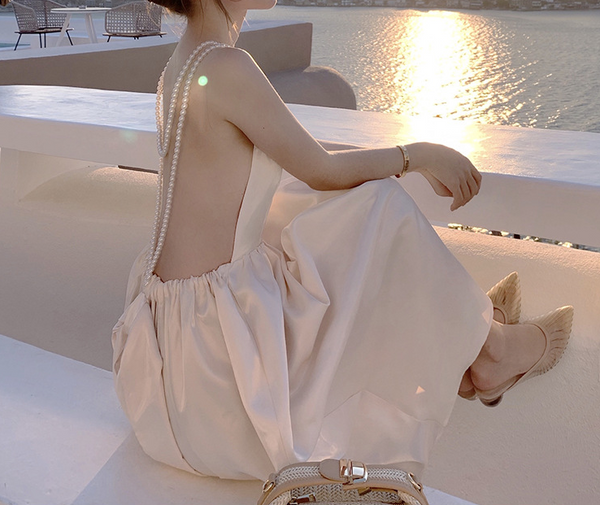 Beach Dress Pearl Backless Shiny Bow Cocktail Dress
